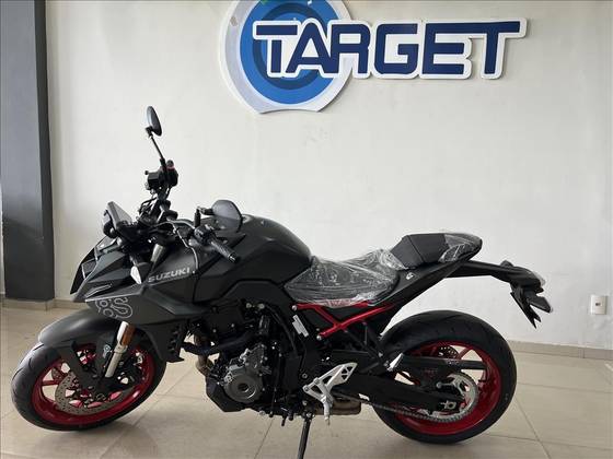 SUZUKI GSX-8S SUZUKI GSX-8S
